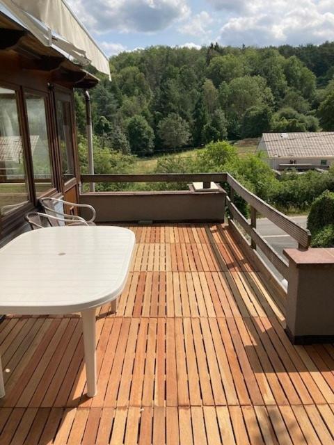 Les Cinq Francais Villa Nismes Ngoại thất bức ảnh